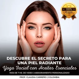 Mujer con las manos en el rostro realizando tratamiento para la piel con yoga facial y aceites esenciales